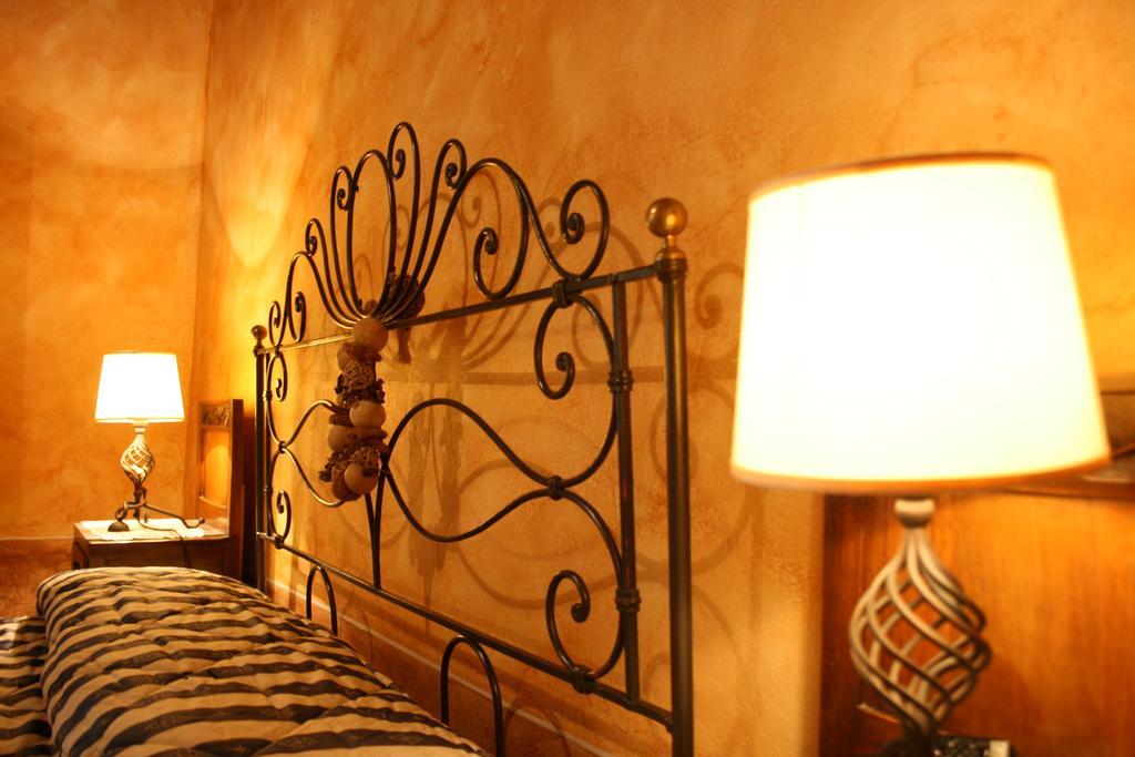 Villa Torre Di Vignale Palazzo del Pero Habitación foto